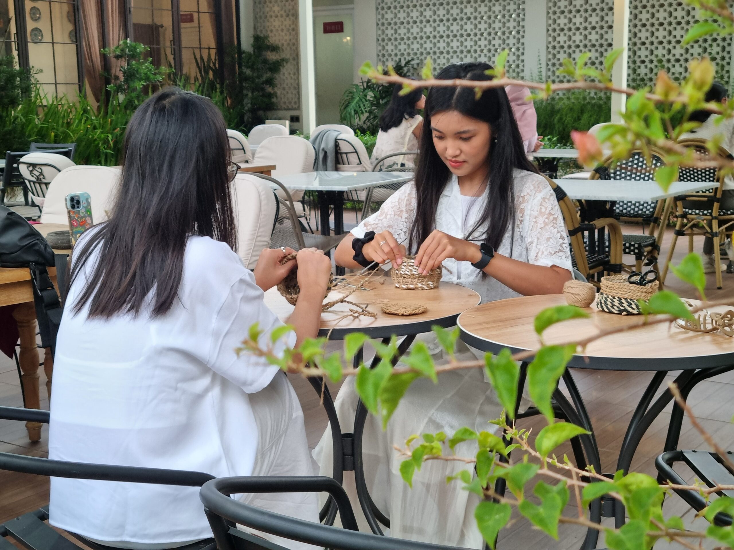 Workshop kerajinan tangan kreatif wisata edukasi borobudur magelang jogja yogyakarta mainan anak anak batik membatik handicraft anyaman oleh oleh khas murah seru